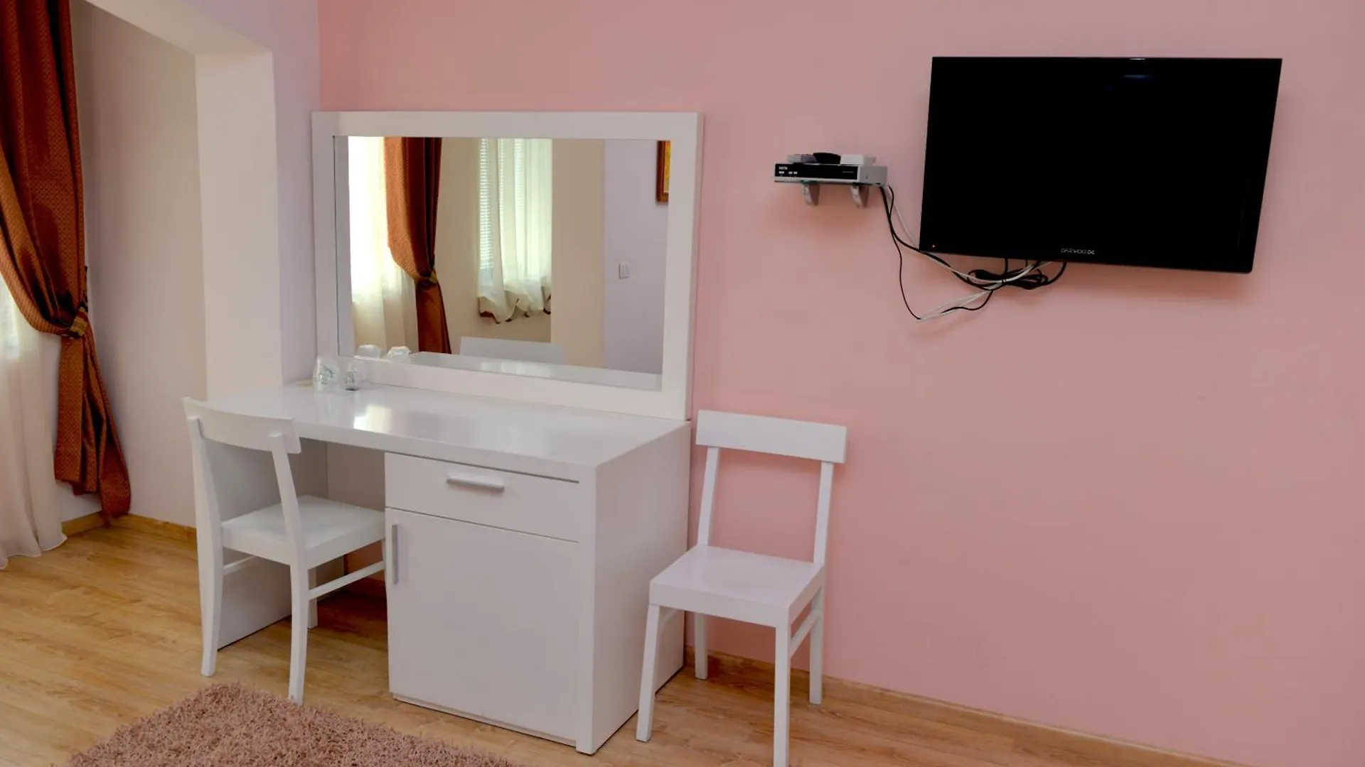 Hotel & Restaurant White City Berat