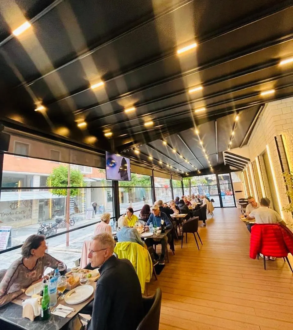 Hotel & Restaurant White City Berat