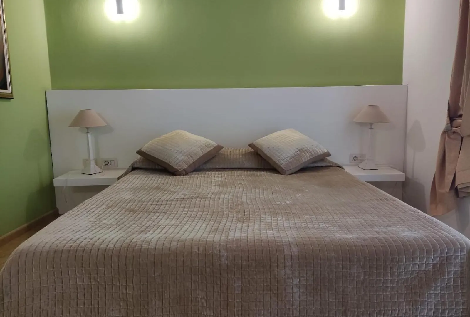 ***  Hotel & Restaurant White City Berat Albania